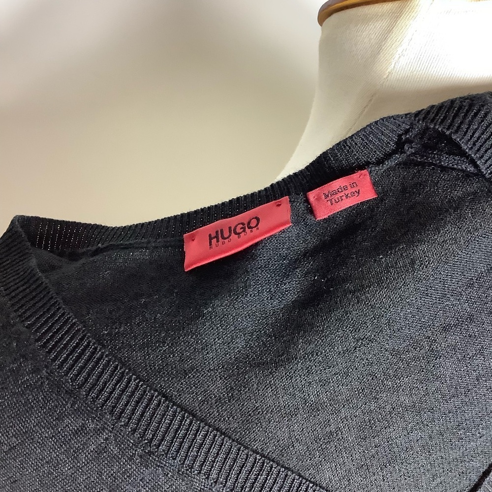 Hugo Triangle Neck pull over Sweater - Picture 6 of 6